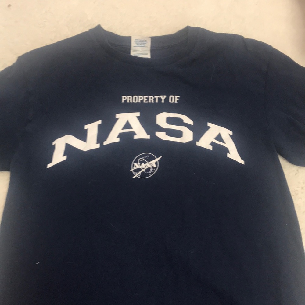 Tee shirt